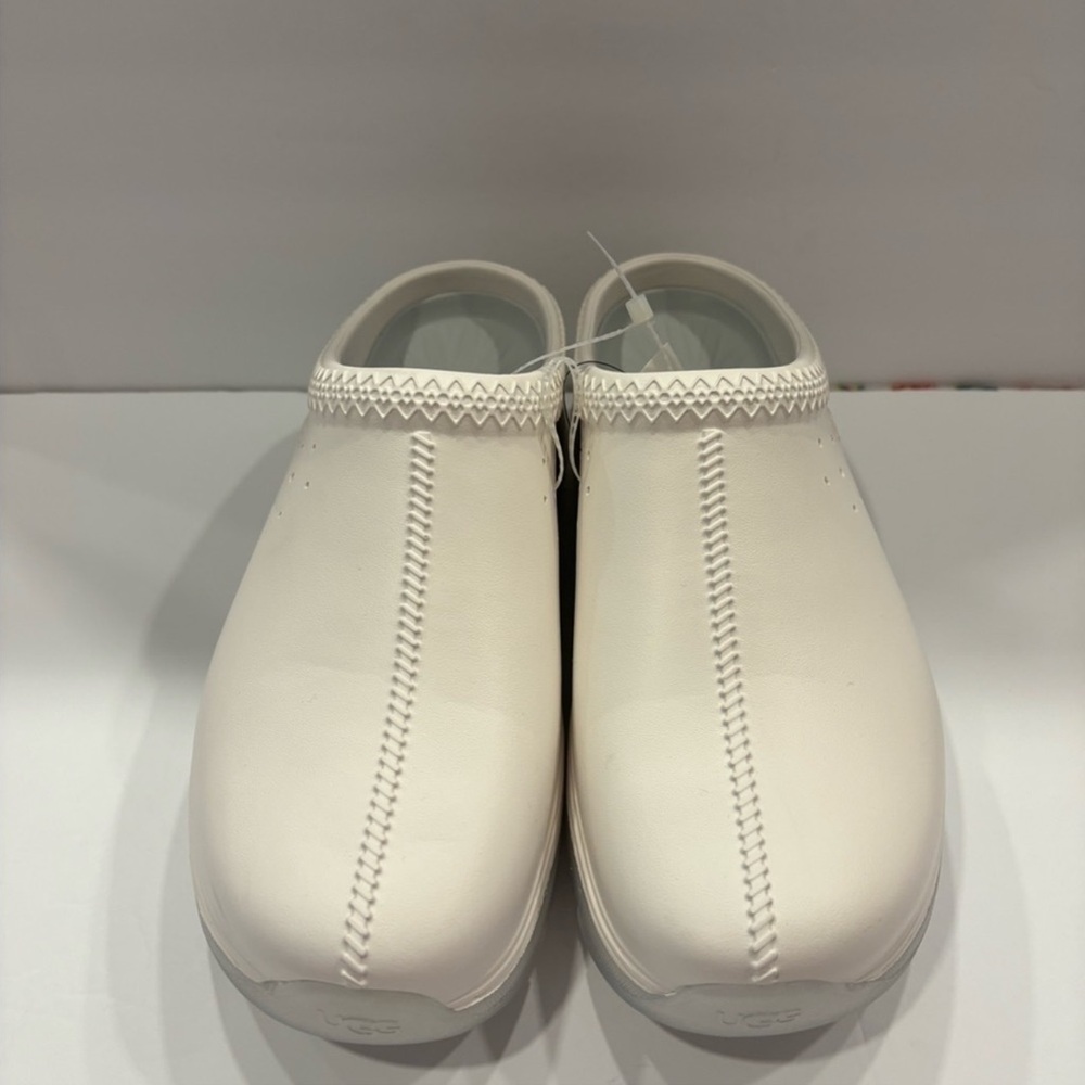 UGG definitely Unisex-Adult Tasman Sport Sneaker Size 10